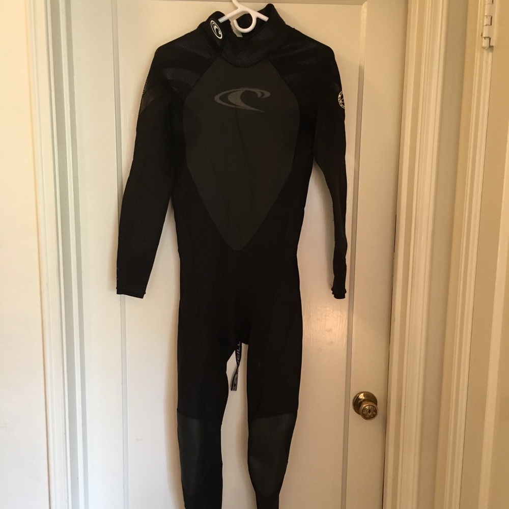 O’Neill 3/2mm Men’s M full wetsuit